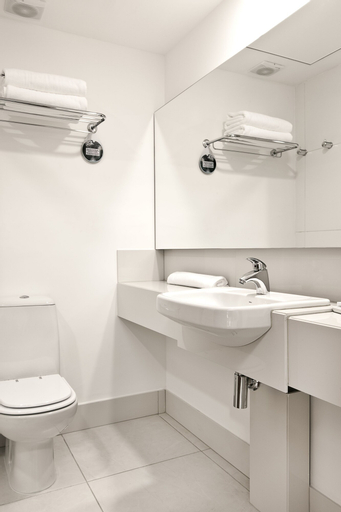 Bathroom 3