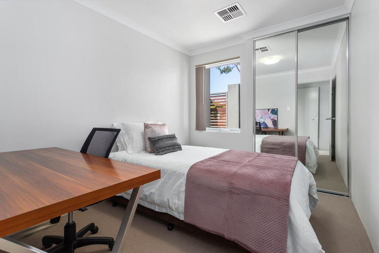 4, Ardross Short Stays, Melville