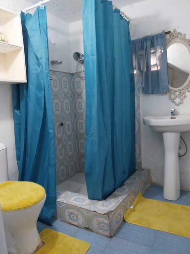 Bathroom 3, Miss. Emily Place, Greater Monrovia