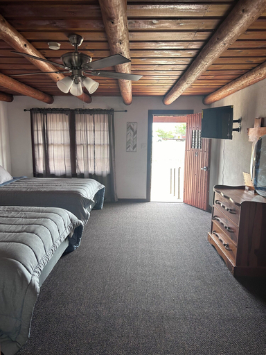 Others 5, Coronado Motel, Debaca
