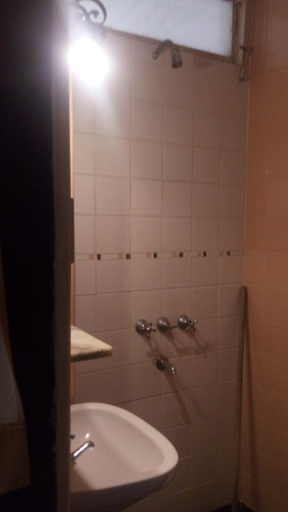 Bathroom 3, EMPERATRIZ HOTEL familiar, La Capital