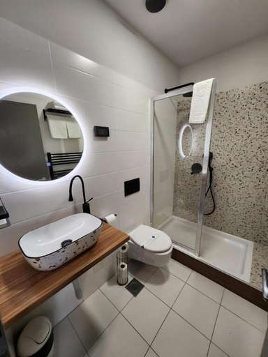 Bathroom 4, Hotel Amfiteatar, Pula