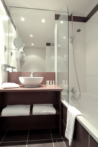Bathroom, Hôtel Le Palladior, Isère