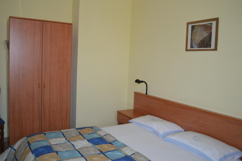 Bedroom 2, Cascina Ricca, Cuneo