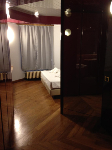 Bedroom 27