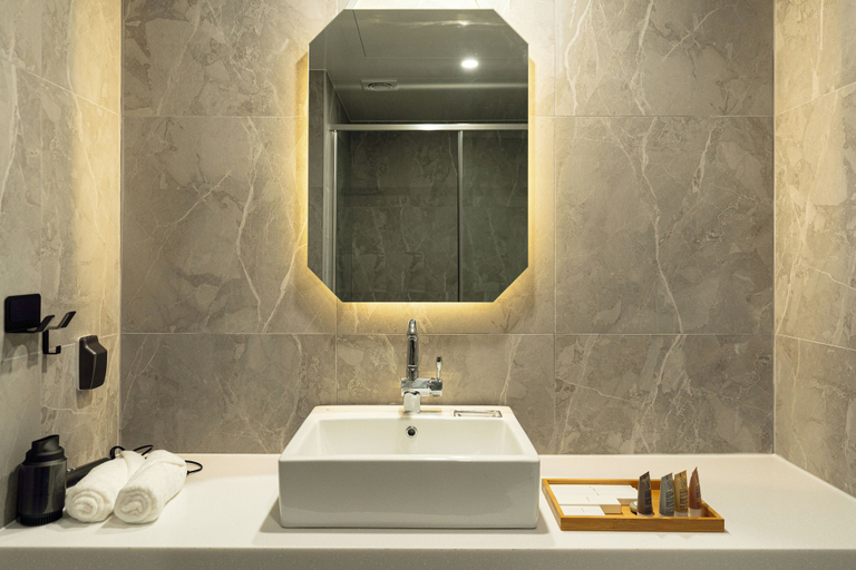 Bathroom 4, Culture Hotel LAAM, Buk