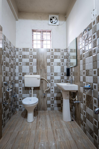 Bathroom 3, 7 Sisters Falls View Inn, East Khasi Hills