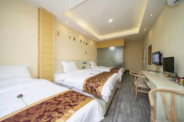 Bedroom 5, Jianghua Yunlong Convenient Hotel, Yongzhou