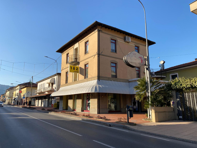 Others 2, Al 182, Lucca