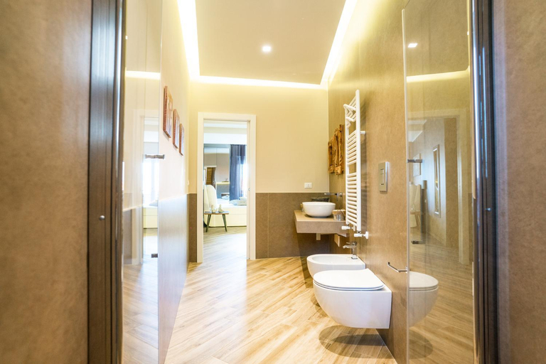 Others 2, Etnic Suite, Bari