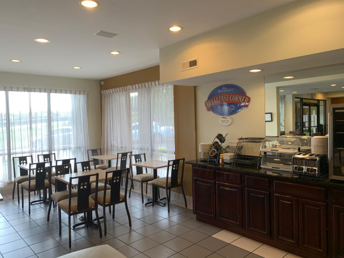 Food & Drinks 5, Baymont by Wyndham Cave City, Barren