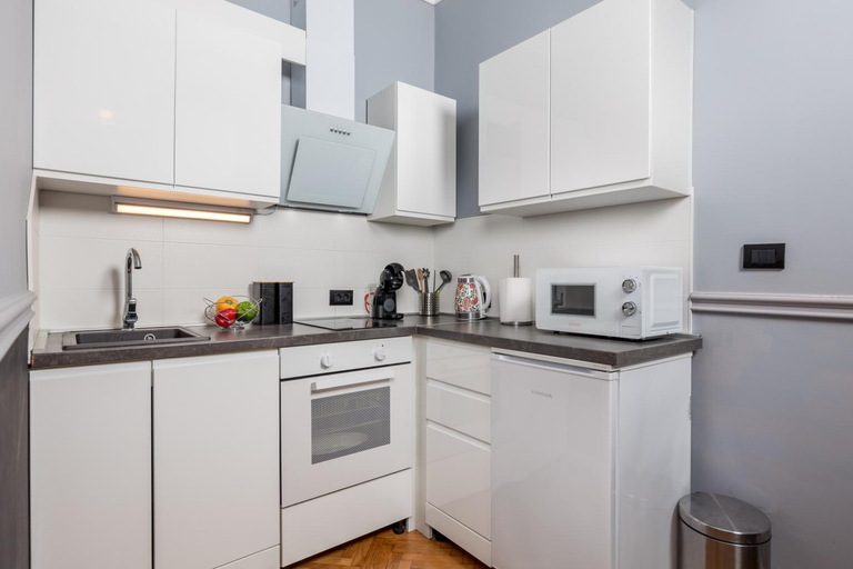 Others 5, apartment Tiziano-Belveder with private garage, Rijeka