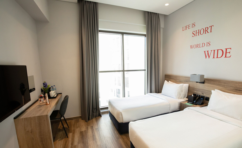 Bedroom 3, Kingsgate Canal Hotel, Dubai