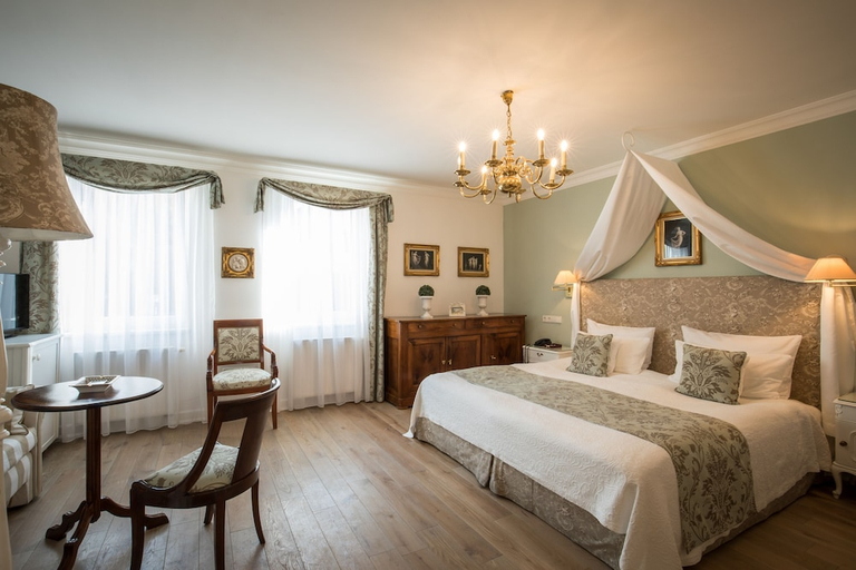 Bedroom 2, Belle Epoque, Baden-Baden