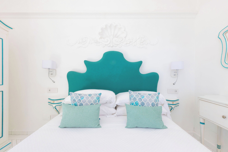 Bedroom 3, Villa Nannina, Salerno
