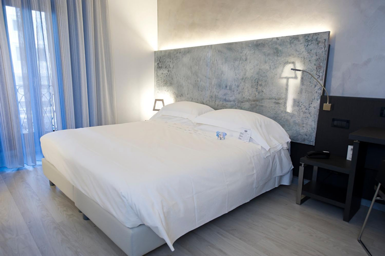 Bedroom 13