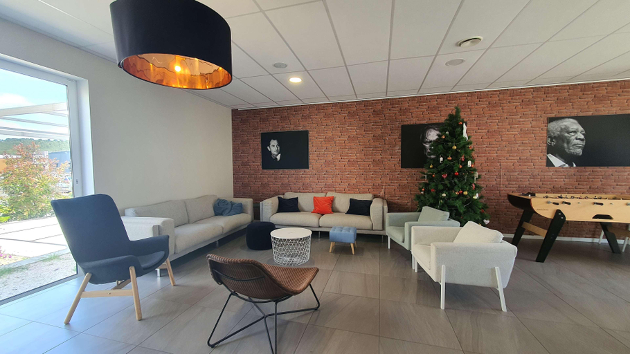 Public Area 2, Brit Hotel Martigues, Bouches-du-Rhône