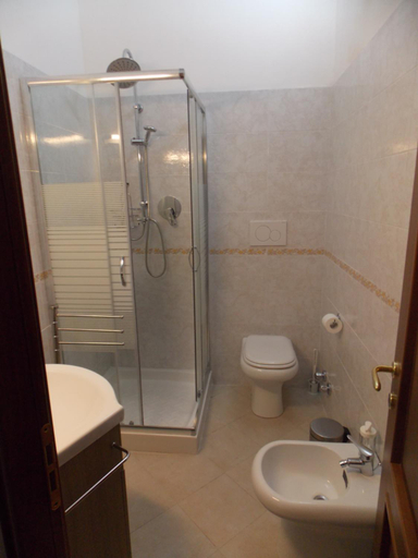 Others 5, AuStrAle, Savona