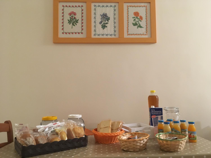 Others 2, B&B Al Campanile, Taranto