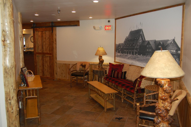 Public Area 2, Kelly Inn West Yellowstone, Gallatin