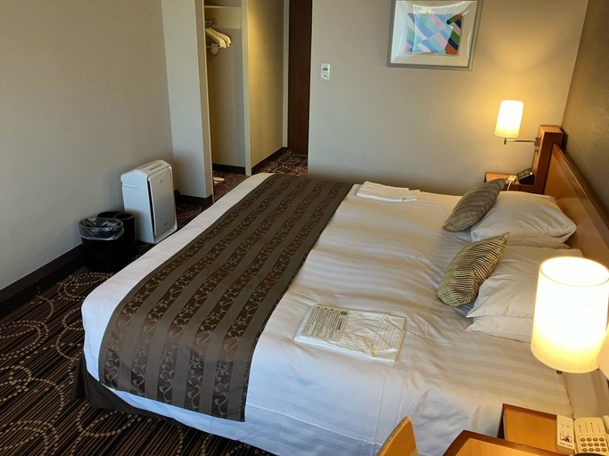 Bedroom 3, KKR Hotel Tokyo, Chiyoda