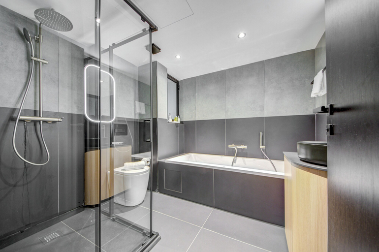 Bathroom 5, Noru Hotel Malta, St Julian's
