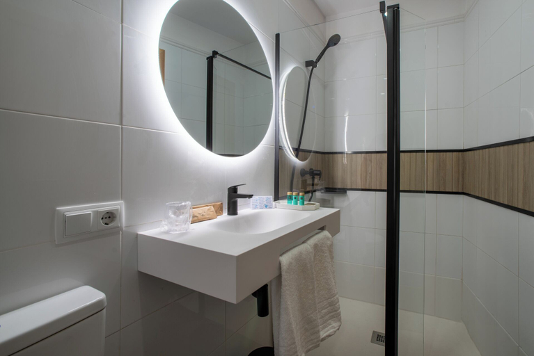 Bathroom 5, Hotel-Boutique by Gonzalo Sesma, La Rioja