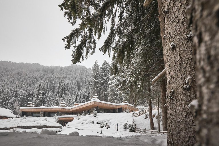 Exterior view 3, Tenne Chalets, Bolzano