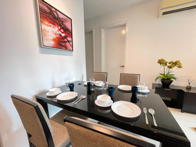 Dining Room 14