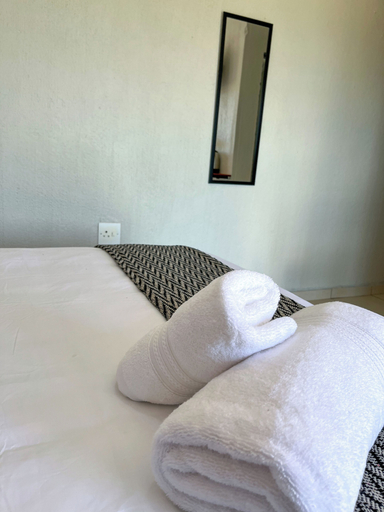 Others 4, Molma Lodge, Sekhukhune