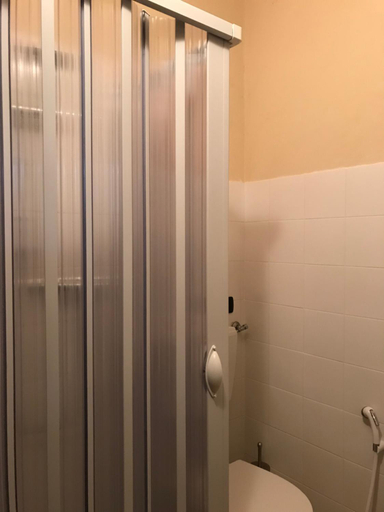 Bathroom 4, Cascina Garaita, Cuneo