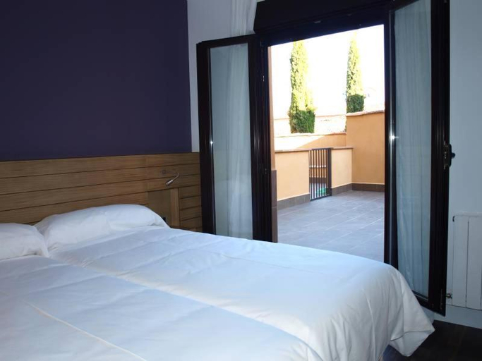 Bedroom 2, Hotel Las Casas de Pandreula, Soria