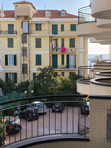 Central loft Des Etrangers, Imperia