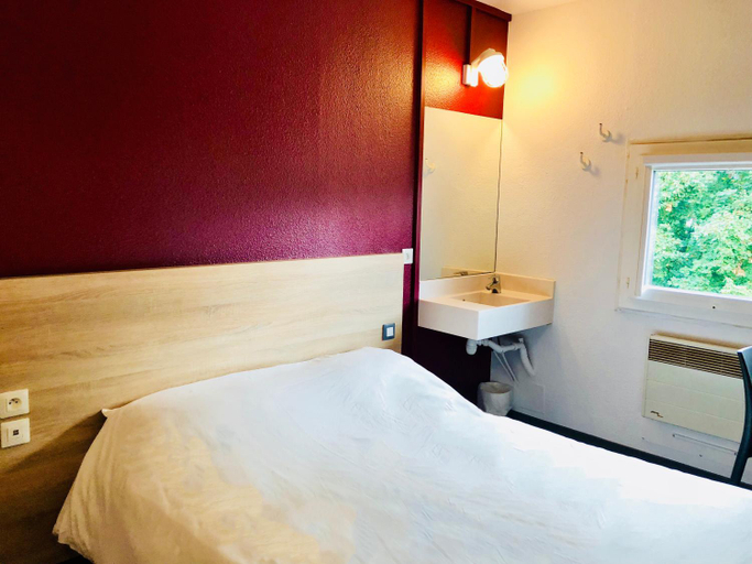 Bedroom 2, hotelF1 Geneve Aeroport Ferney Voltaire, Ain