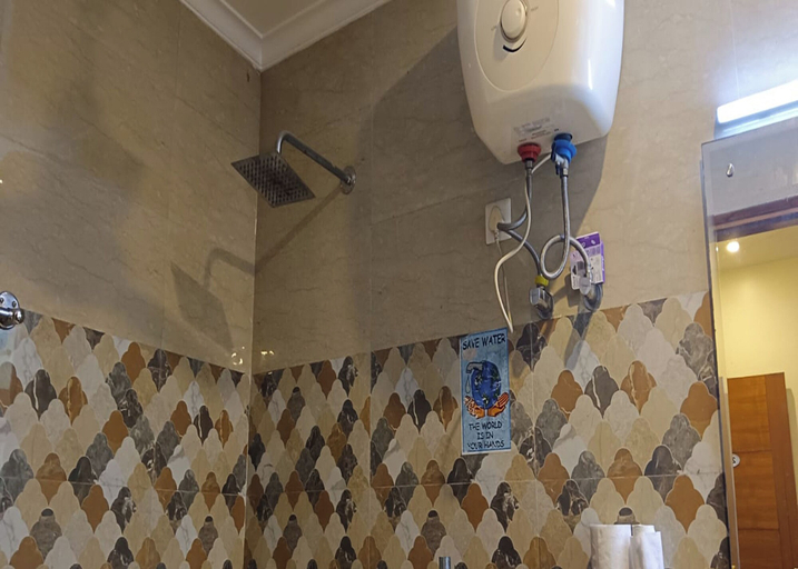 Bathroom 3, The Aroma Residency near The Medanta, The Medicity, Gurgaon, Gurgaon