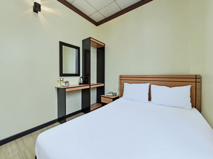 Bedroom 5, OYO 90674 Wisma Syukran Syariah, Pekanbaru