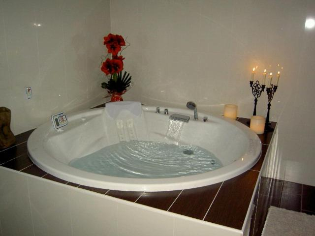 Bathroom 7