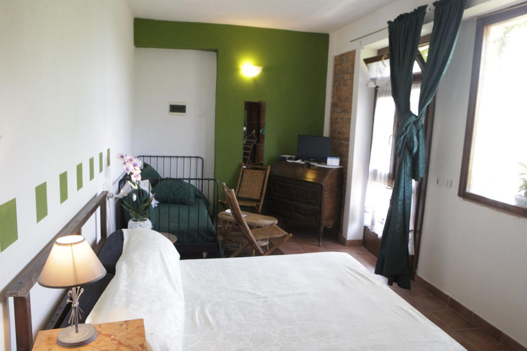 Bedroom 8