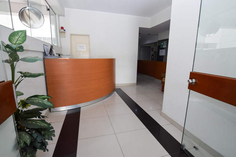 Public Area, Miraflores Apartments 110 Alcanfores Street by Private Host, Lima