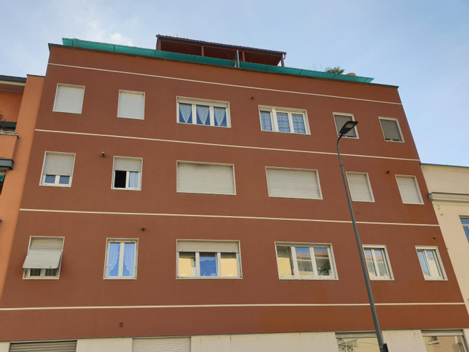 34 Via Giulio Carcano, Milano