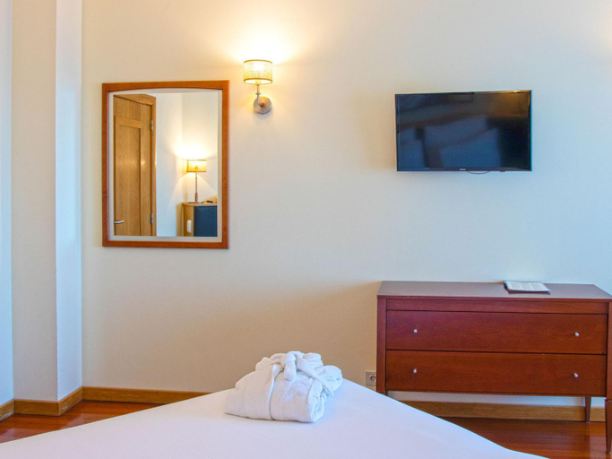 Bedroom 3, MS Aparthotel, Oeiras