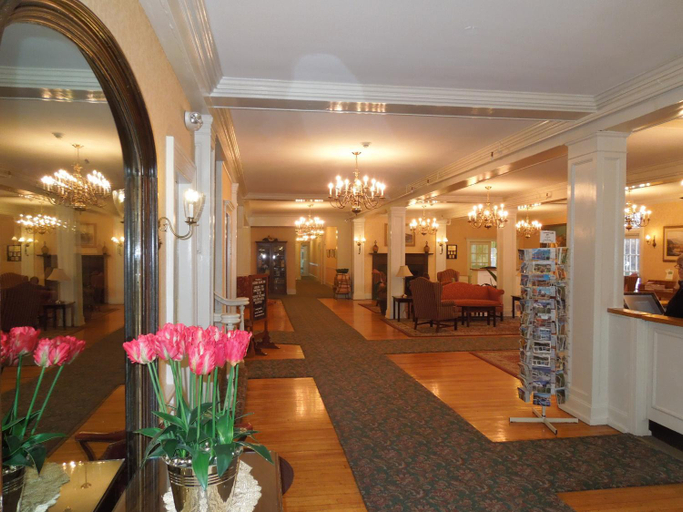 Public Area, Eastern Slope Inn Resort, Carroll