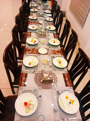 Food & Drinks 5, KAREEM RESIDENCY, Srinagar