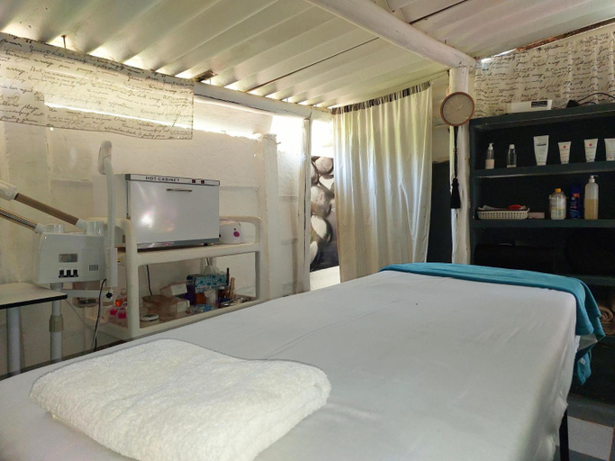 Bedroom 3, Victoria Falls Backpackers Lodge, Hwange