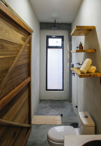 Bathroom 3, Nyia Boutique, Santa Marta (Dist. Esp.)