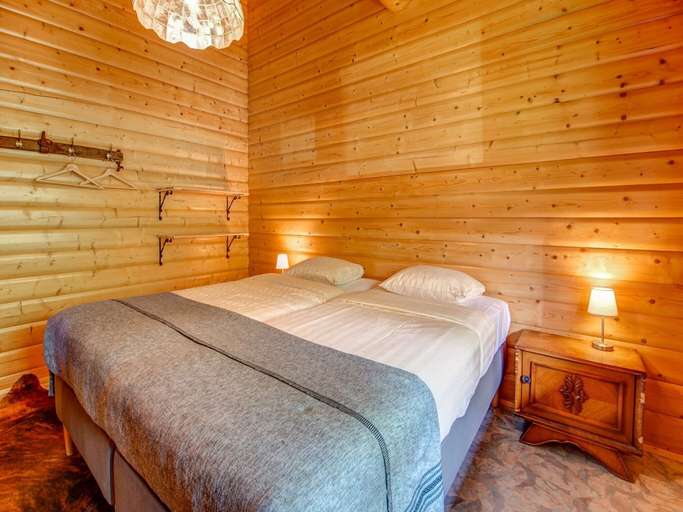 Bedroom 2, Vintage Chalet in Sougné-Remouchamps near Ardennes Forest, Liège