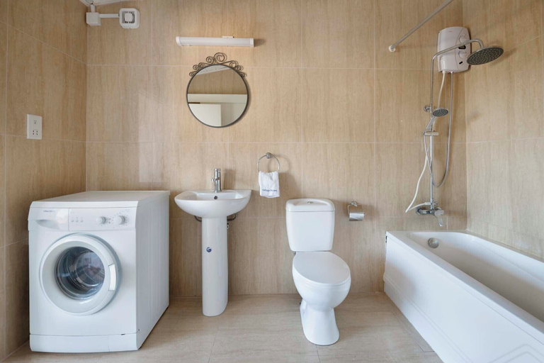 Bathroom 4, Cottage Houses