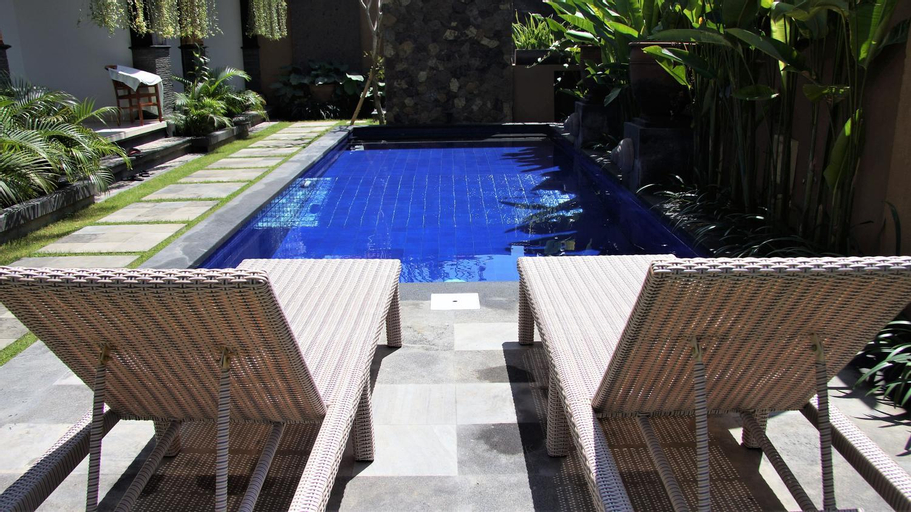 Swimming Pool 9
