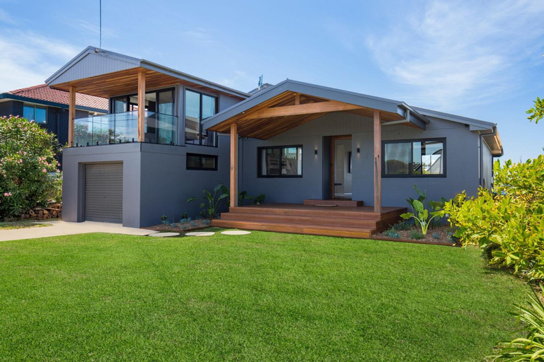 Seaview I Pet Friendly with Stunning Views I 1 Min to Beach, Shoalhaven - Pt B