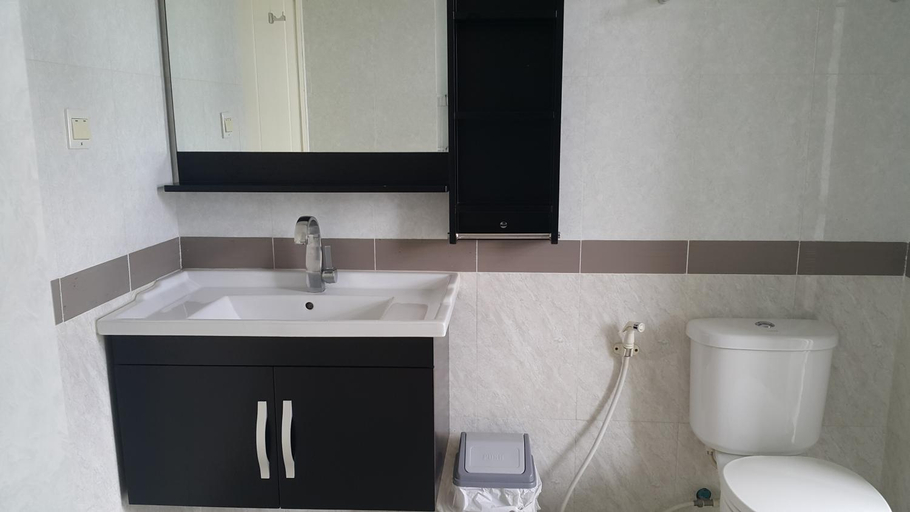 Bathroom 3, Season Residence, Phnom Penh